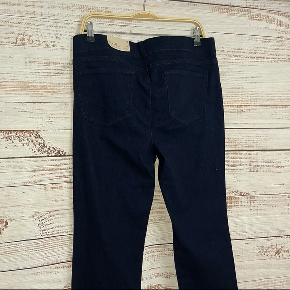 NYDJ pull on straight jeans dark wash - Picture 7 of 16
